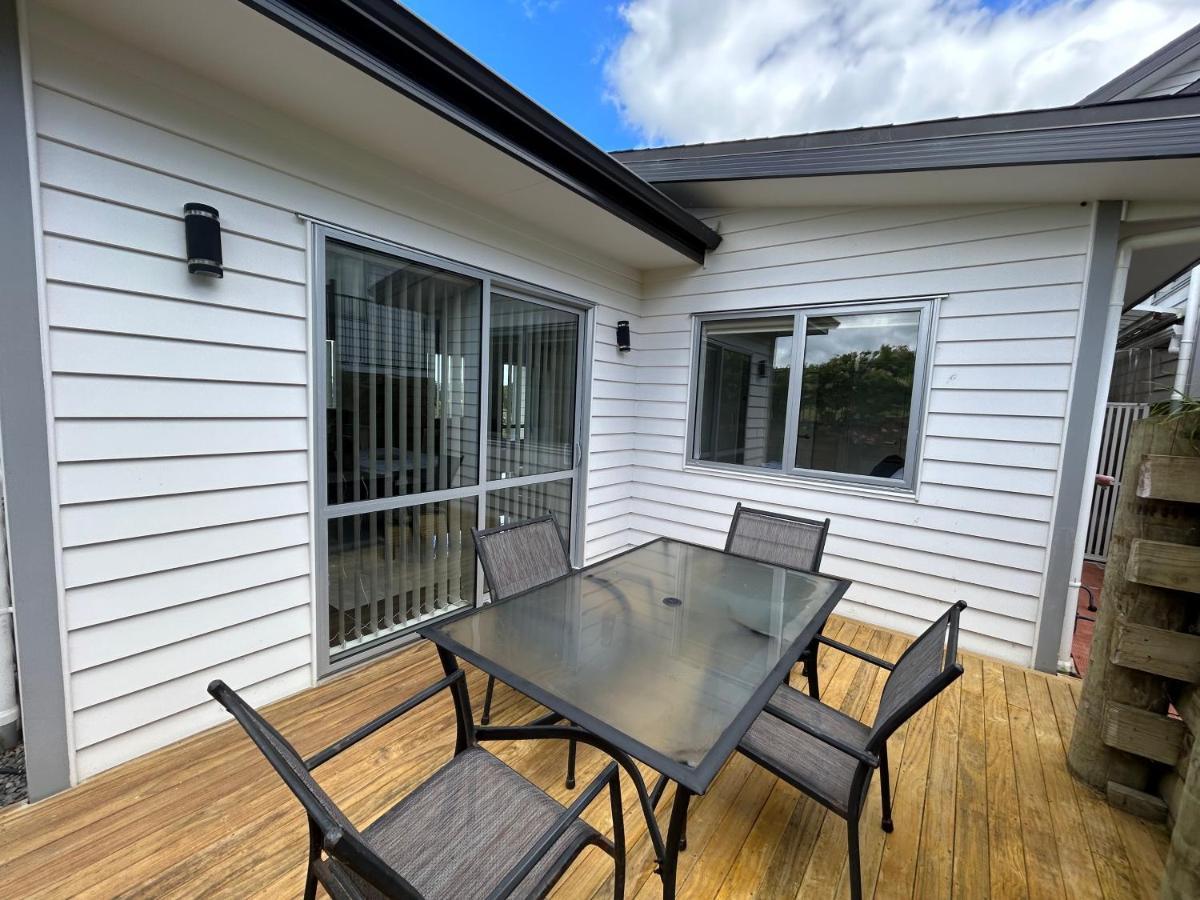 Cross Roads Apartment Pokeno Exterior foto